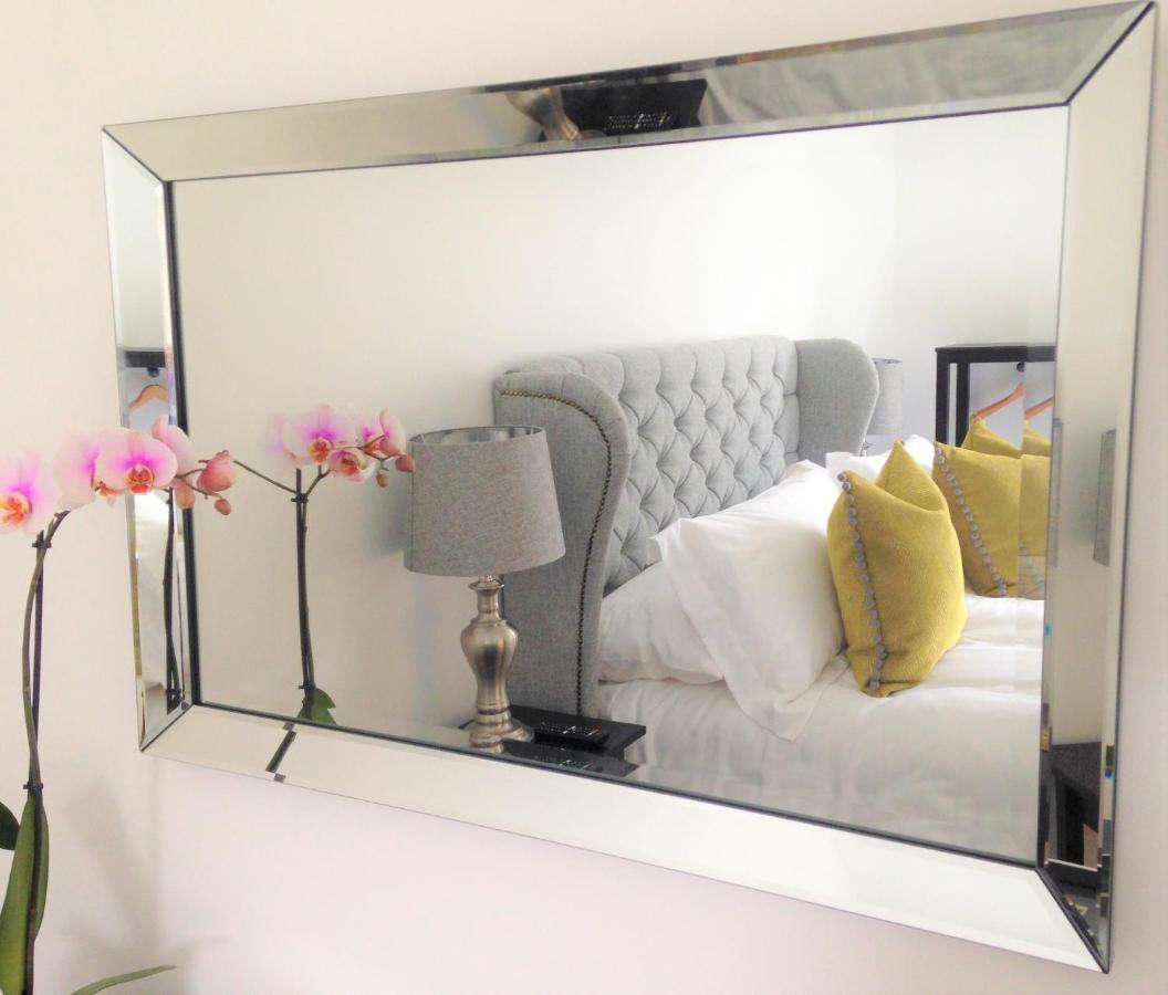 The Annex Apartment คาร์ลไอเอิล ภายนอก รูปภาพ